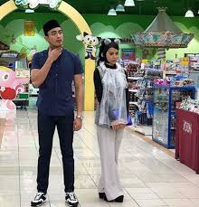 Ex girlfriend new job hidden cam. Girlfriend Aku Dari Neraka Episod 17