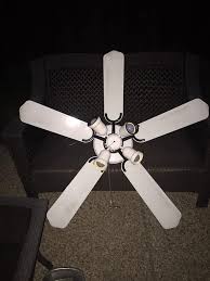 Built with an impressively powerful 194 rpm motor, the hampton bay industrial 60 in. Hampton Bay 5 Blade Ceiling Fan Household Items Lewisville Texas Facebook Marketplace