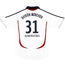 Fc bayern verkauft trikot von bastian schweinsteiger in fanshop hoppla! 2006 07 Bayern Munich Away Shirt Schweinsteiger 31 M For Sale