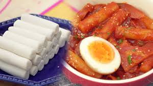 When it comes to rice cakes for making tteokbokki dish, look for a short stick shape. How To Make Tteokbokki Rice Cake Easy Recipe Korean Food Youtube