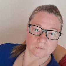 Guten Morgen Ich bin 46 Jahre alt und komm aus Neu-ulm! Wo kommt ihr her  vielleicht jemand aus der nähe