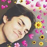 Edith Benitez (@edithurbaby)