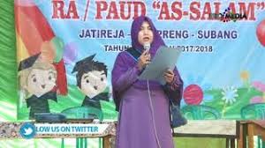 Susunan acara ini dipakai oleh mc/pembawa acara sebagai panduan dalam memimpin selama jalannya acara. Pembukaan Acara Wisuda Ra Paud As Salam Jatireja 2018 30 5 2018 Youtube