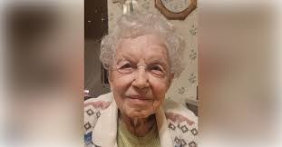 Andrew Tolbert's Instagram, Twitter & Facebook