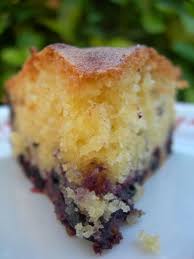 Gateau Aux Prunes Et Noisettes Ou Gateau Aux Amandes Et Cassis Recette Ptitchef Recette Gateau Aux Prunes Gateau Amande Gateau Aux Pruneaux