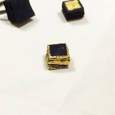 指輪やピアスに ピントップ黒キューブ金縁 和紙アクセサリー 紅松 ハンドメイドジュエリー japanese paper jewelry beni matsu アクセサリー ハンドメイドジュエリー 紅松