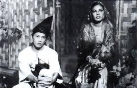 Kesultanan melaka adalah sebuah kerajaan melayu yang pernah berdiri di melaka, malaysia. Kejatuhan Kesultanan Melayu Melaka Satu Konspirasi Khalifah Semesta Alam