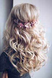 27 Ways To Wear Wedding Flower Crowns Hair Accessories Romantic Hairstyles Hair Styles Flower Crown Hairstyle
