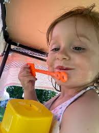 High paying cna jobs ? I can't go to manor court, and integrity got shut  down. I canttlive off of just 1400 a month with 2 kids , someone help me  out