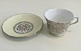 Dolly madison 18k le roi filigree gold etched overlay leaves yellow plate tray. Cups Saucers China Gold 4 Vatican