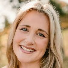 Breana Berry (@BreBerrySells)