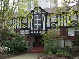 old apartment building nicola street north of davie street vancouver west end old apartments apartment building west end