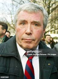 632 Fines Andrew Stock Photos, High-Res Pictures, and Images