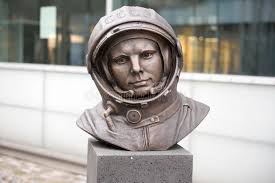 Yuri gagarin's parents were peasants on a collective farm in the village of gzhatsk. Juri Gagarin Monument Editorial Image Image Of Nasa 46477630