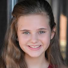 Katie Hubbard's Instagram, Twitter & Facebook