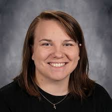 Kaylee Russell's Instagram, Twitter & Facebook