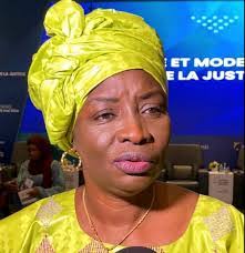 Faye Justice's Instagram, Twitter & Facebook