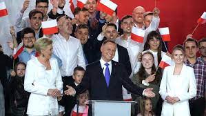 Kerja di pabrik lg polandia #polandia #kerjapolandia #tkipolandia. Petahana Andrzej Duda Terpilih Lagi Jadi Presiden Polandia