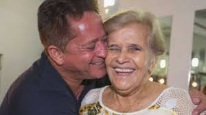 Morre mãe de Leonardo, aos 85 anos, em Goiânia: "Fomos surpreendidos"