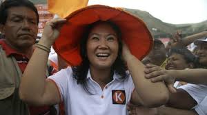 Keiko fujimori, hija del expresidente alberto fujimori, pidió este martes que su padre afronte en libertad el juicio por la. Peru Abren Un Proceso De Exclusion De Las Elecciones Presidenciales A La Candidata Keiko Fujimori Bbc News Mundo