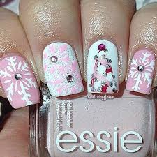 Christmas is just over a month away, and that means it's time to start planning your festive manicure. Hottest 50 Christmas Nail Ideas For 2017 Beautybigbang