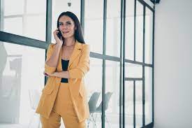 Should You Become A Luxury Real Estate Agent? | Mashvisor