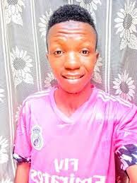 Gideon Martin's Instagram, Twitter & Facebook