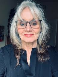 Barbara Embrey's Instagram, Twitter & Facebook