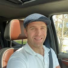 Ron Lefebvre's Instagram, Twitter & Facebook