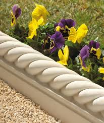 Differents Bordures De Jardin Deco Jardin Pieces A Vivre Dans Le Jardin Et Jardin En Beton