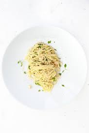 Check spelling or type a new query. Spaghetti Al Limone Mit Ziegenkase Und Basilikum