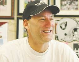 Ray Groth's Instagram, Twitter & Facebook