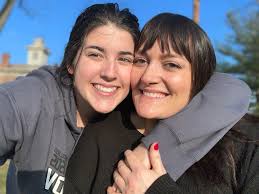 Chloe Britton (@chloe.renee18) • Instagram photos and videos