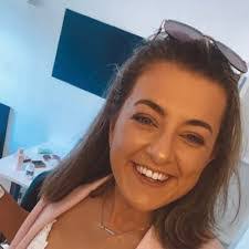 Rebekah Farrell's Instagram, Twitter & Facebook