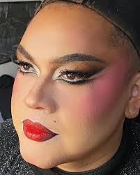 Maquillaje para @satannachrist333 💖💖💖💖💖