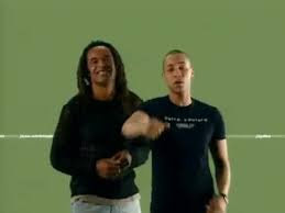 Yannick noah (né en 1960), joueur de tennis et chanteur français,. Yannick Noah Metis Se Watch For Free Or Download Video