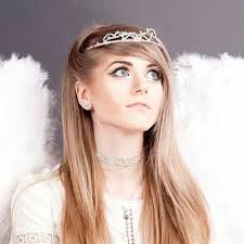 Marina Joyce Queen (@MrinaJoyceQueen)