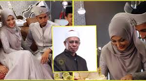 Erra fazira menceritakan bagaimana dia dan laudya cynthia bella saling memberikan semangat. Menteri Agama Kngsi Erra Fazira Kahwin Sekali Ini Reaksi Mengeejut Erra Fazira Teh Tarik Kaw