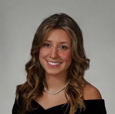 Debbie Sander's Instagram, Twitter & Facebook