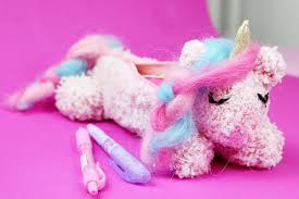 Kuscheltiere sind treue begleiter ohren rechts aufeinander und nähst sie dann zusammen. Diy Einhorn Mappchen Ganz Einfach Selber Machen Ohne Nahmaschine