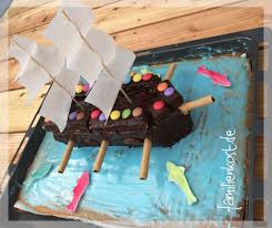 Piratenkuchen Mit Piratenschiff Fur Piraten Kindergeburtstag Rezept Pirat Kuchen Piratenkuchen Kindergeburtstag Kuchen Muffins