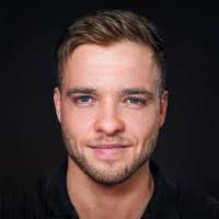 27600+ "Hendrix" profiles