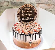 Chopped miniature semisweet chocolate pieces and toffee pieces make the flower center. Khadyqwin Cakes Cakes In Lagos On Twitter Something Simple Classy To Celebrate Grandma Grandpa S Day 10 3 Moist Layers Of Red Velvet And Chocolate Cakesofinstagram Cakeforher Cakeforhim Cakestyle Cakeforlife 9jacakesandcaterers