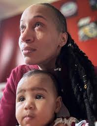 Arianna Cunningham's Instagram, Twitter & Facebook