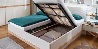 Wenn im schlafzimmer kein platz für einen großen kleiderschrank vorhanden ist, bieten diese modelle mit integrierten bettkästen oder schubladen unter der liegefläche viel stauraum für kleidung, bettwäsche, decken und co. Entdecken Sie Hier Das Programm Barcelona Mobelhersteller Wiemann Oeseder Mobel Industrie