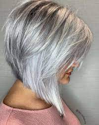 steeply angled silver bob with layers 165155511323360348 bob frisur graue haare frisuren graue haare graue haare
