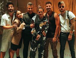 Pasaré la eternidad amándote, cuidando de ti, respetándote. Mau Y Ricky Evaluna Y Camilo Have New Reality Show Coming Soon On Ntertain