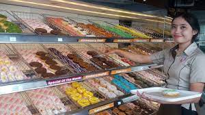Dunkin', also known as dunkin' donuts, is an american multinational coffee and doughnut company. Wah Ada Promo Menarik Nih Beli 9 Dunkin Donuts Dapat Bonus 3 Donat Plus 2 Minuman Ukuran Apapun Halaman 2 Tribun Lampung
