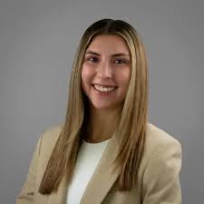 Arielle Rosenberg's Instagram, Twitter & Facebook