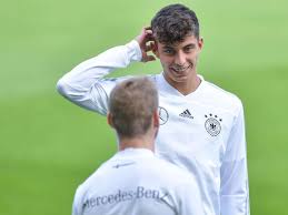 Kai havertz hat diese gabe. Kai Havertz Und Leroy Sane Zum Fc Bayern Munchen Rudi Voller Wird Deutlich Fc Bayern